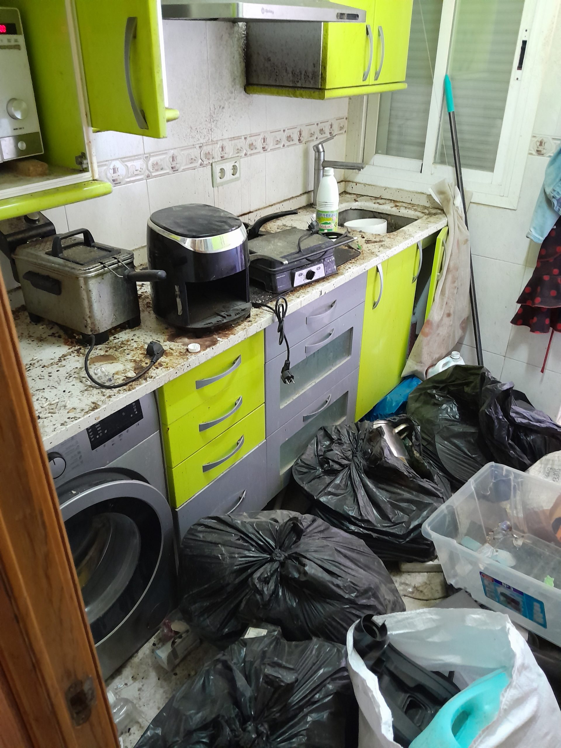 Empresa limpieza muebles de cocina en Madrid