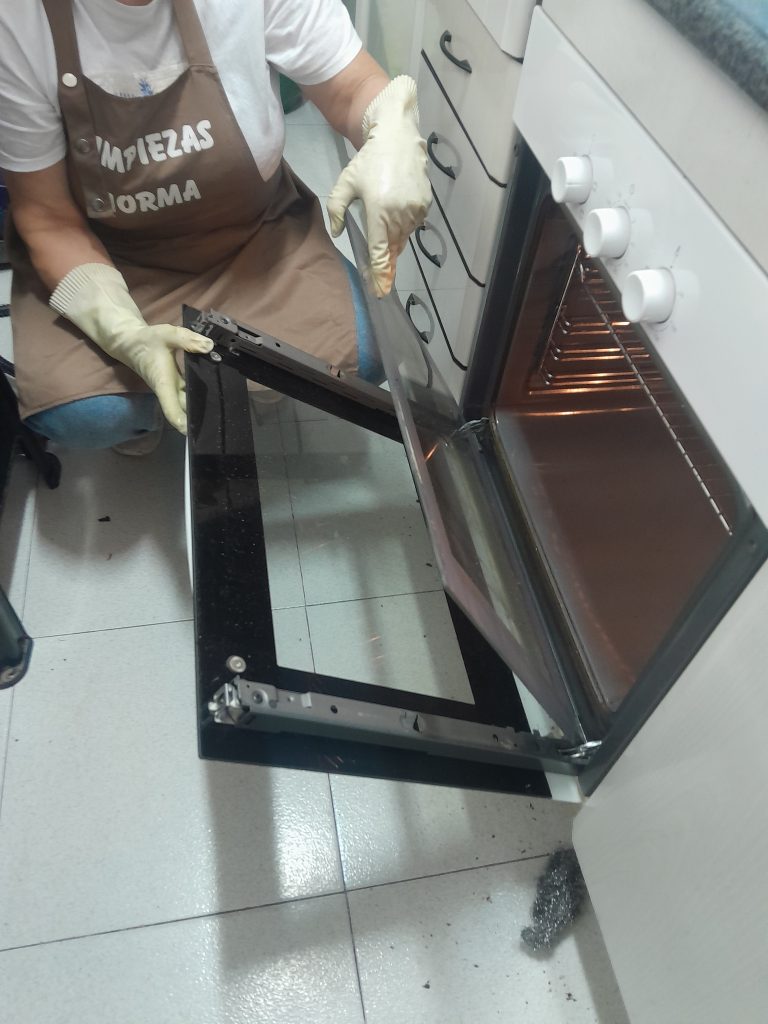 LIMPIEZA DE HORNOS A DOMICILIO